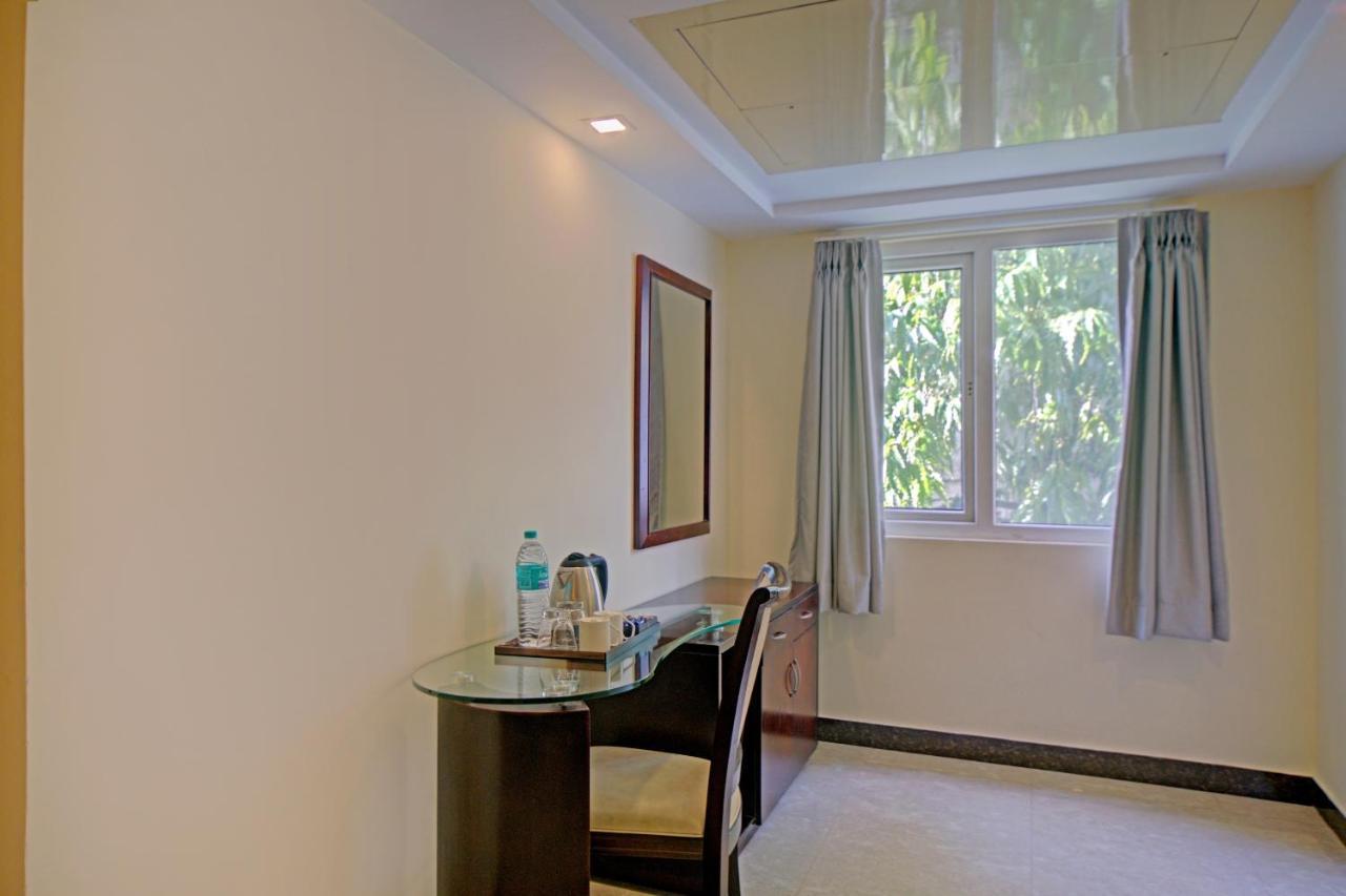 Townhouse 515 Hotel Iris T Nagar Near Shri Ayyappan Temple Ченнаи Экстерьер фото